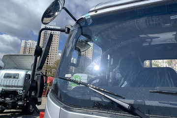 ����HOWO�Ῠ����M 2.5L���� 160���� ������8�� 3.3���Ű������ῨͼƬ