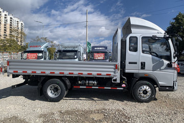 ����HOWO�Ῠ����M 2.5L���� 160���� ������8�� 3.3���Ű������ῨͼƬ