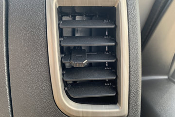 ����HOWO�Ῠ����M 2.5L���� 160���� ������8�� 3.3���Ű������ῨͼƬ