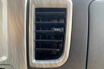 ����HOWO�Ῠ����M 2.5L���� 160���� ������8�� 3.3���Ű������ῨͼƬ