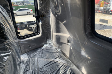 ����HOWO�Ῠ����M 2.5L���� 160���� ������8�� 3.3���Ű������ῨͼƬ