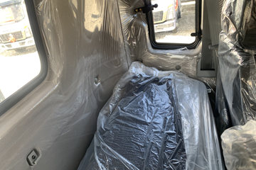 ����HOWO�Ῠ����M 2.5L���� 160���� ������8�� 3.3���Ű������ῨͼƬ