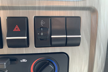 ����HOWO�Ῠ����M 2.5L���� 160���� ������8�� 3.3���Ű������ῨͼƬ