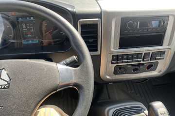 ����HOWO�Ῠ����M 2.5L���� 160���� ������8�� 3.3���Ű������ῨͼƬ