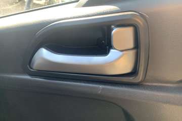 ����HOWO�Ῠ����M 2.5L���� 160���� ������8�� 3.3���Ű������ῨͼƬ