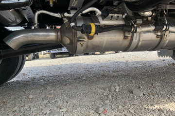 ����HOWO�Ῠ����M 2.5L���� 160���� ������8�� 3.3���Ű������ῨͼƬ