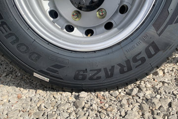 ����HOWO�Ῠ����M 2.5L���� 160���� ������8�� 3.3���Ű������ῨͼƬ