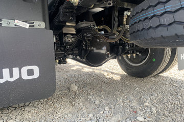 ����HOWO�Ῠ����M 2.5L���� 160���� ������8�� 3.3���Ű������ῨͼƬ