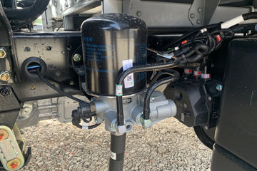 ����HOWO�Ῠ����M 2.5L���� 160���� ������8�� 3.3���Ű������ῨͼƬ