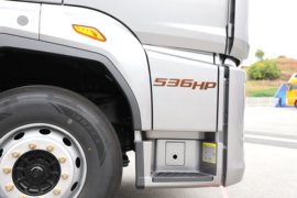 鹰驰&nbsp;牵引车外观                                                图片