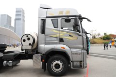 解放鹰驰 13.2L LNG 530马力 6X4 一汽解放12档 牵引车