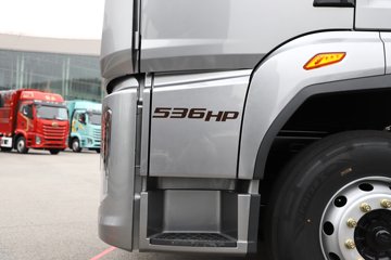 ���ӥ�� 13.2L LNG 530���� 6X4 һ�����12�� ǣ����ͼƬ
