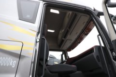 解放鹰驰 13.2L LNG 530马力 6X4 一汽解放12档 牵引车