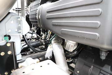 ���ӥ�� 13.2L LNG 530���� 6X4 һ�����12�� ǣ����ͼƬ