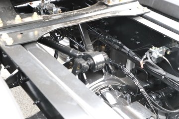 ���ӥ�� 13.2L LNG 530���� 6X4 һ�����12�� ǣ����ͼƬ