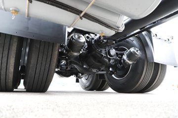 ���ӥ�� 13.2L LNG 530���� 6X4 һ�����12�� ǣ����ͼƬ
