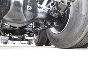 ���ӥ�� 13.2L LNG 530���� 6X4 һ�����12�� ǣ����ͼƬ