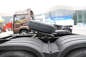 ���ӥ�� 13.2L LNG 530���� 6X4 һ�����12�� ǣ����ͼƬ