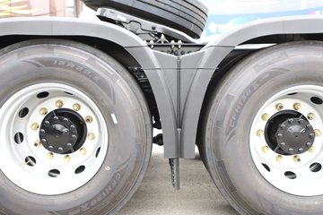 ���ӥ�� 13.2L LNG 530���� 6X4 һ�����12�� ǣ����ͼƬ