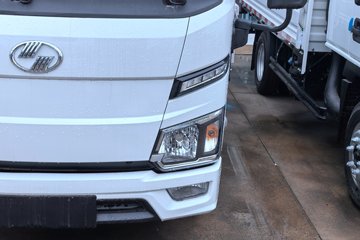 Ծ�� ����T3 Һɲ 3.805�׵��Ŵ��綯�����Ῠ ����50.23kWhͼƬ