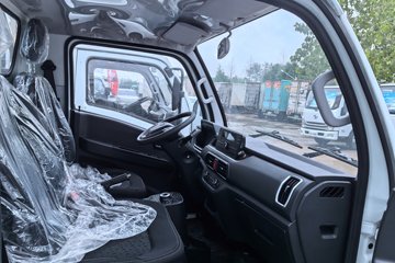 Ծ�� ����T3 Һɲ 3.805�׵��Ŵ��綯�����Ῠ ����50.23kWhͼƬ