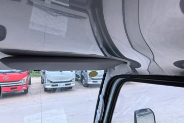 Ծ�� ����T3 Һɲ 3.805�׵��Ŵ��綯�����Ῠ ����50.23kWhͼƬ