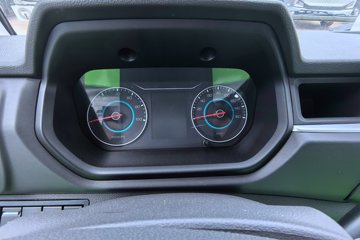 Ծ�� ����T3 Һɲ 3.805�׵��Ŵ��綯�����Ῠ ����50.23kWhͼƬ
