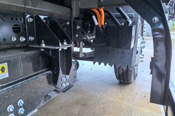 Ծ�� ����T3 Һɲ 3.805�׵��Ŵ��綯�����Ῠ ����50.23kWhͼƬ