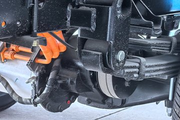 Ծ�� ����T3 Һɲ 3.805�׵��Ŵ��綯�����Ῠ ����50.23kWhͼƬ