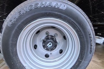 Ծ�� ����T3 Һɲ 3.805�׵��Ŵ��綯�����Ῠ ����50.23kWhͼƬ