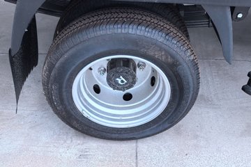 Ծ�� ����T3 Һɲ 3.805�׵��Ŵ��綯�����Ῠ ����50.23kWhͼƬ