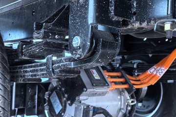 Ծ�� ����T3 Һɲ 3.805�׵��Ŵ��綯�����Ῠ ����50.23kWhͼƬ