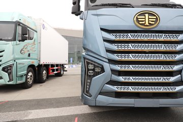 �ൺ���ӥ�� ����� 580���� 8X4 ���� AMT�Զ��� 9.4����س�ͼƬ
