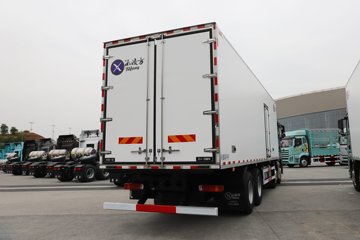 �ൺ���ӥ�� ����� 580���� 8X4 ���� AMT�Զ��� 9.4����س�ͼƬ