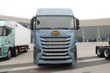 �ൺ���ӥ�� ����� 580���� 8X4 ���� AMT�Զ��� 9.4����س�ͼƬ
