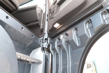 �ൺ���ӥ�� ����� 580���� 8X4 ���� AMT�Զ��� 9.4����س�ͼƬ