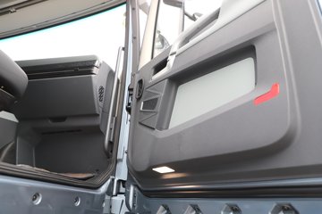 �ൺ���ӥ�� ����� 580���� 8X4 ���� AMT�Զ��� 9.4����س�ͼƬ