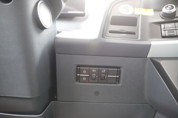 �ൺ���ӥ�� ����� 580���� 8X4 ���� AMT�Զ��� 9.4����س�ͼƬ