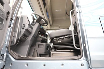 �ൺ���ӥ�� ����� 580���� 8X4 ���� AMT�Զ��� 9.4����س�ͼƬ
