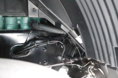 青岛解放鹰航 智尊版 580马力 8X4 柴油 AMT自动档 9.4米冷藏车