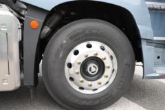 青岛解放鹰航 智尊版 580马力 8X4 柴油 AMT自动档 9.4米冷藏车