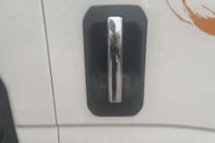 江铃凯运+ 蓝鲸宽体 2.5L柴油 174马力 万里扬6档 4.2米单排栏板轻卡