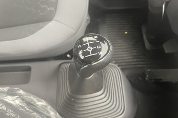 ������������ 2.5L���� 174���� ������6�� 4.2�׵��������ῨͼƬ