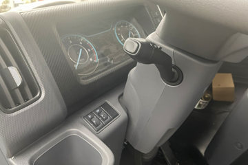 ������������ 2.5L���� 174���� ������6�� 4.2�׵��������ῨͼƬ