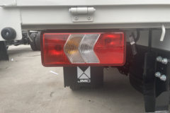 江铃凯运+ 蓝鲸宽体 2.5L柴油 174马力 万里扬6档 4.2米单排栏板轻卡