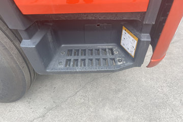 ���JK6 4.3L���� 240���� 4X2 ��ʿ��8�� 6.8�������ػ���ͼƬ