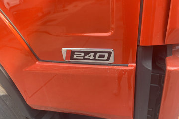 ���JK6 4.3L���� 240���� 4X2 ��ʿ��8�� 6.8�������ػ���ͼƬ