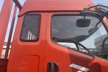 ���JK6 4.3L���� 240���� 4X2 ��ʿ��8�� 6.8�������ػ���ͼƬ