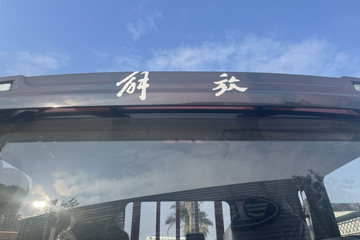 ���JK6 4.3L���� 240���� 4X2 ��ʿ��8�� 6.8�������ػ���ͼƬ