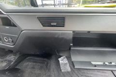 解放JK6 4.3L柴油 240马力 4X2 法士特8档 6.8米栏板载货车